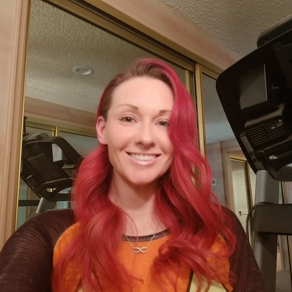 Meet your Posher, Teri - Picture 2 of 8